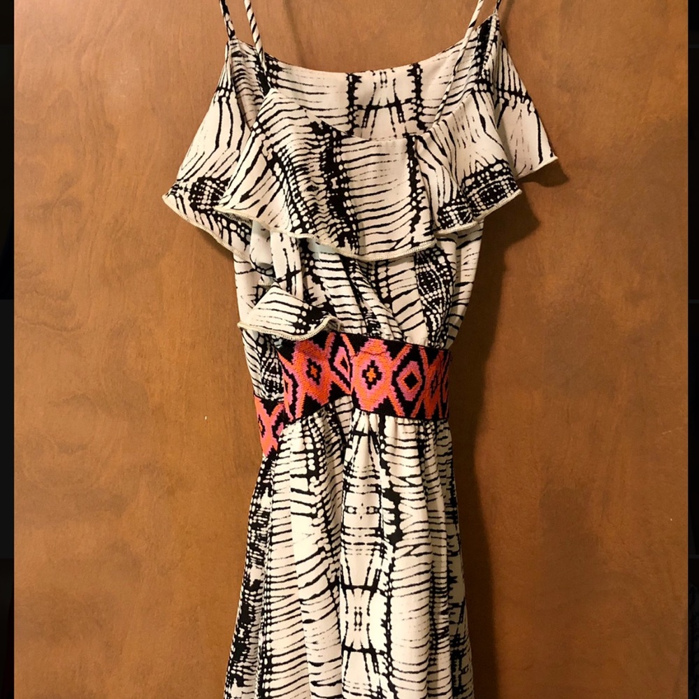 Patterned Freeway Romper - Picture 3 of 3